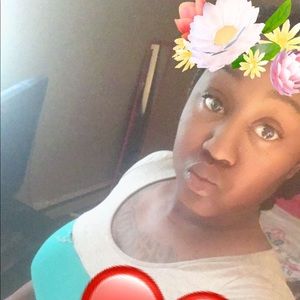 Meet your Posher, Shanika